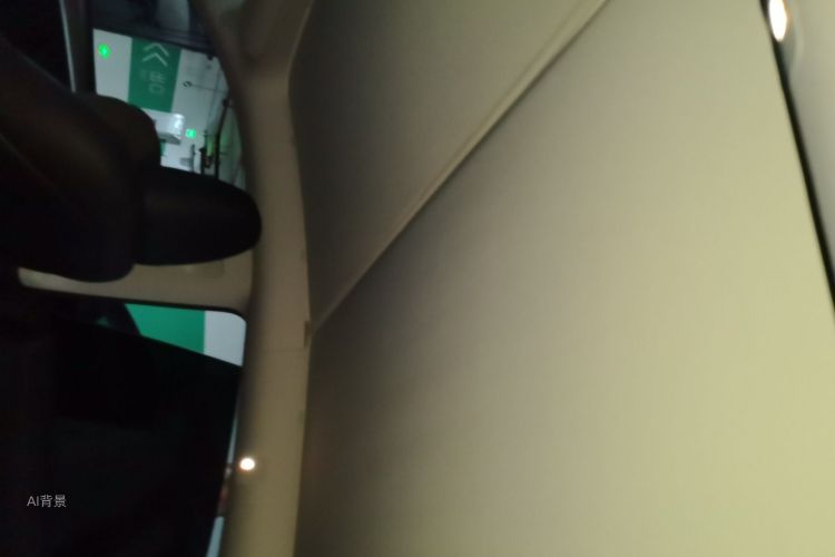 Tesla Model Y 2022 immagine di auto #20