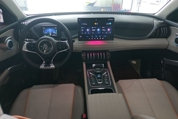 BYD Yuan Plus 2024 #10 BYD Yuan Plus 2024 car image #10