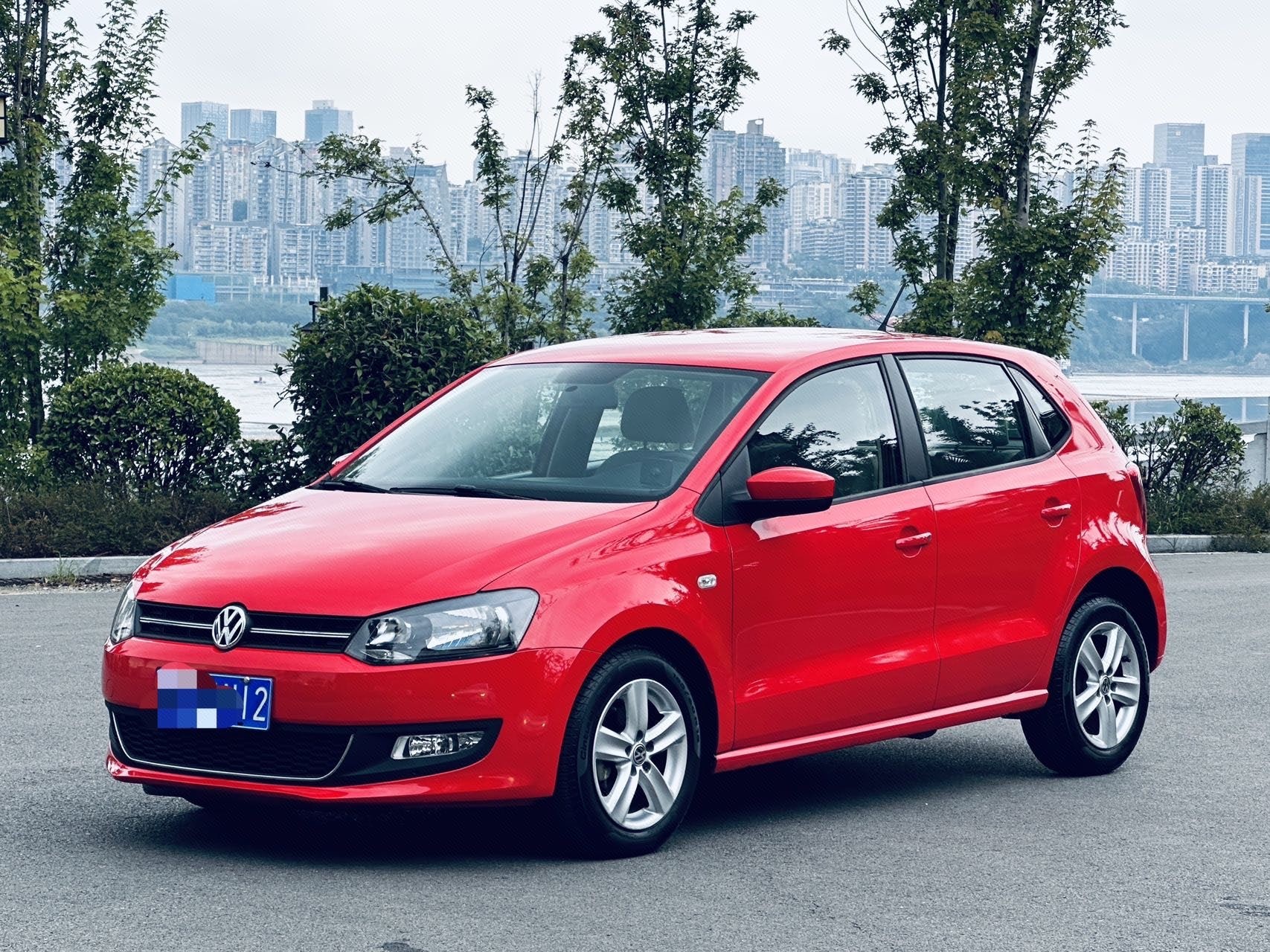 Volkswagen Polo 2012 car image 
