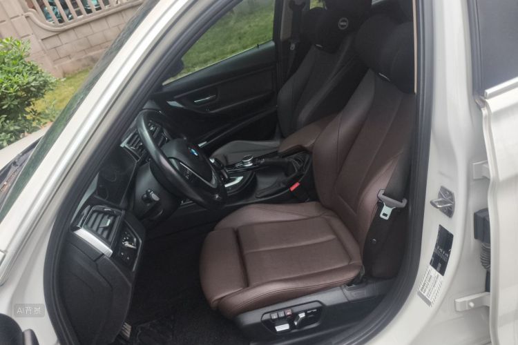 BMW 3 Series 2019 #17 BMW 3 Series 2019 car image #17