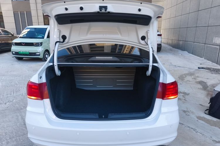Volkswagen Santana 2023 car image #19