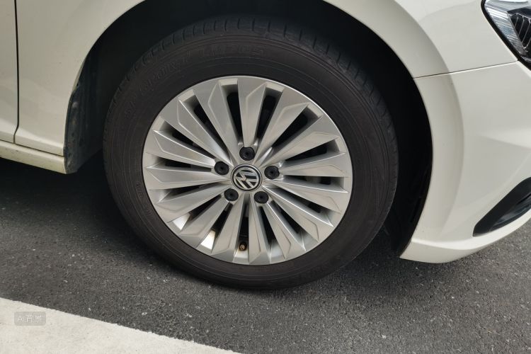 Volkswagen Lavida 2019 #9 Volkswagen Lavida 2019 car image #9