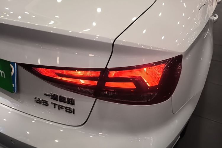 Audi A3 2017 car image #8