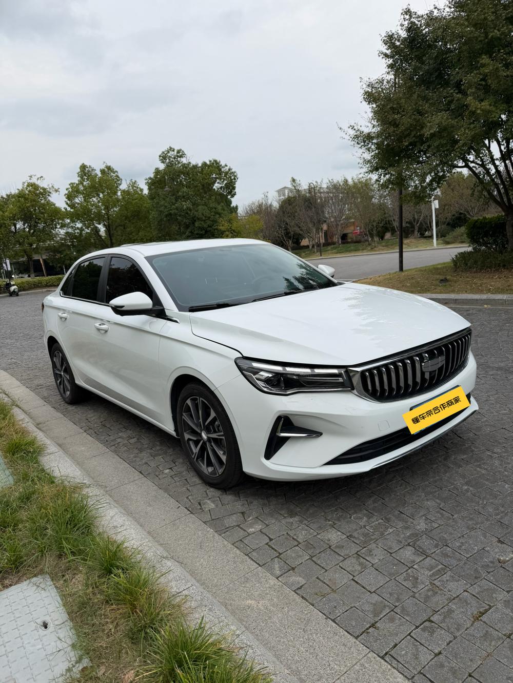 GEELY Emgrand 2024 изображение автомобиля #2