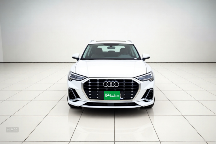 Audi Q3 2023 immagine di auto #3