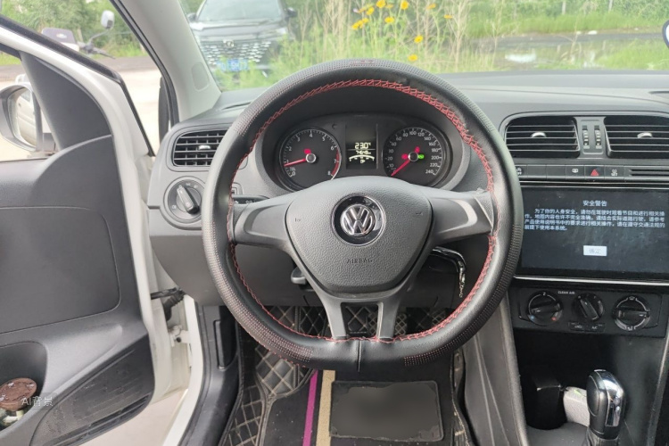 Volkswagen Polo 2019 #12 Volkswagen Polo 2019 car image #12