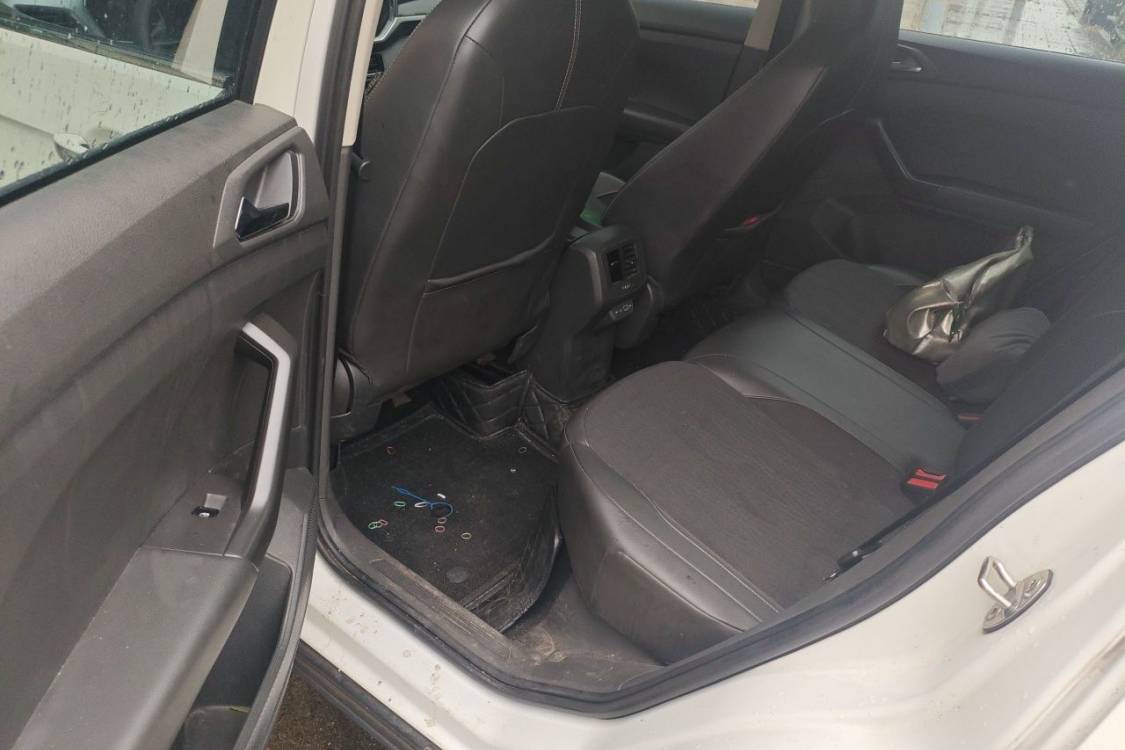 Volkswagen T-Cross 2021 car image #19