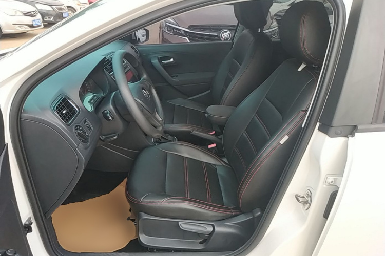 Volkswagen Polo 2016 #19 Volkswagen Polo 2016 car image #19