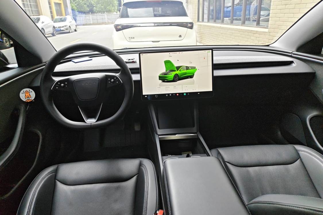 Tesla Model 3 2024 #21 Tesla Model 3 2024 car image #21