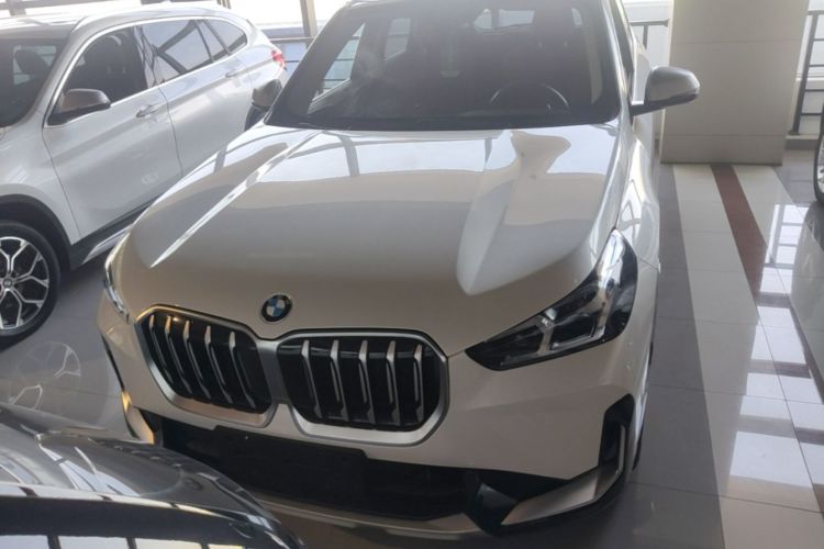 BMW X1 2023 car image #3