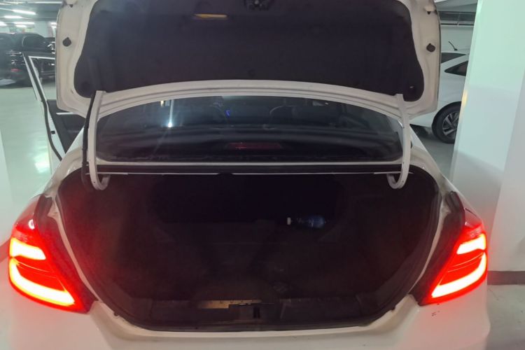GEELY Emgrand 2016 #19 GEELY Emgrand 2016 car image #19