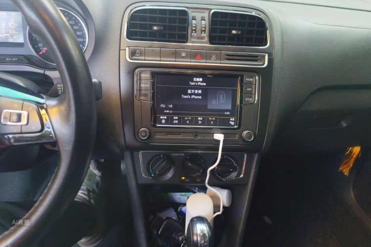 Volkswagen Polo 2018 #15 Volkswagen Polo 2018 car image #15