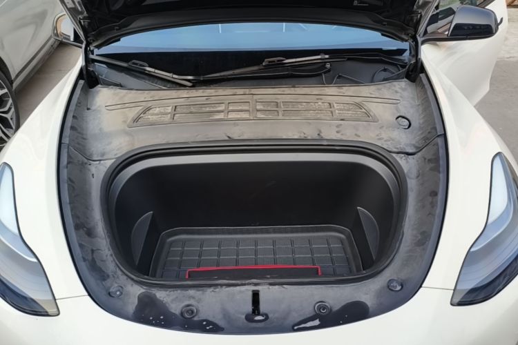 Tesla Model Y 2023 #20 Tesla Model Y 2023 car image #20