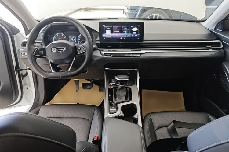 2023 #10 2023 immagine di auto #10