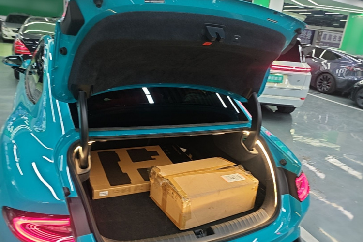 MI SU7 2025 car image #19
