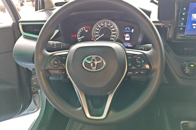 Toyota Corolla 2023 car image #11
