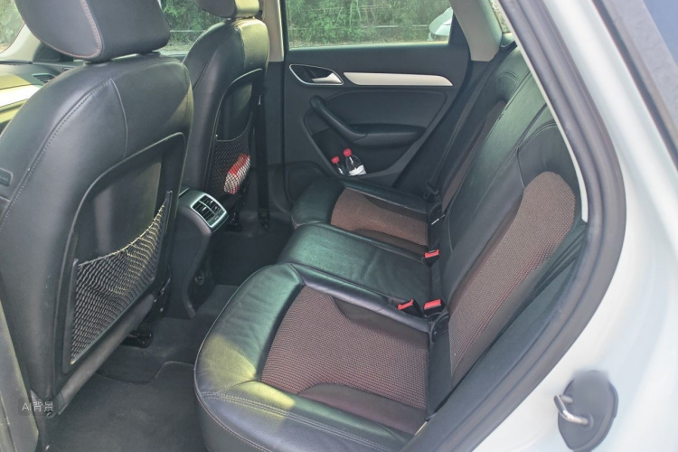 Audi Q3 2018 #19 Audi Q3 2018 car image #19