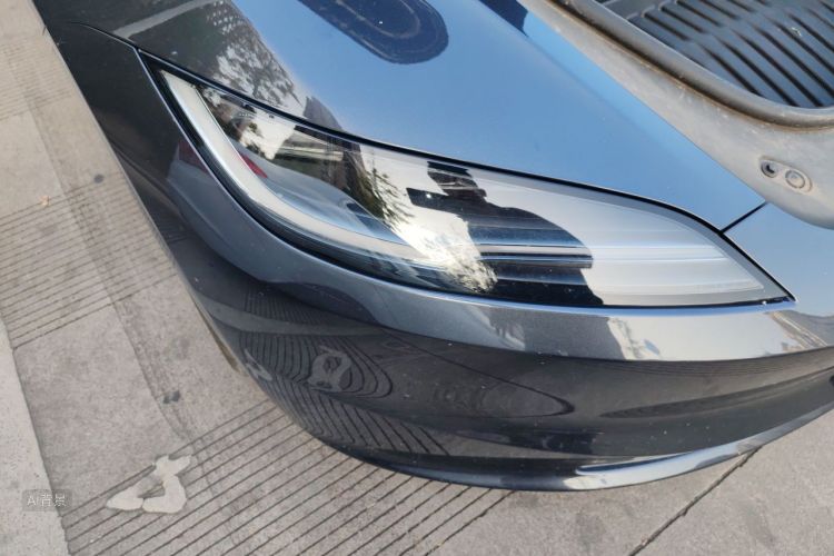 Tesla Model 3 2024 car image #8