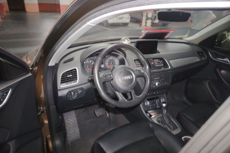 Audi Q3 2016 #11 Audi Q3 2016 car image #11