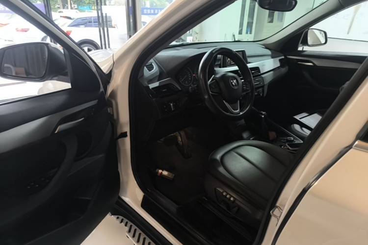 BMW X1 2017 #16 BMW X1 2017 imagen de coche #16