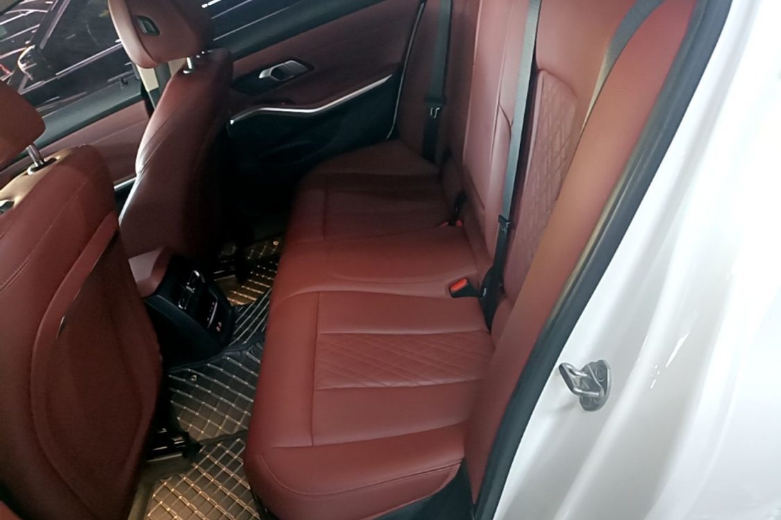 BMW 3 Series 2023 #8 BMW 3 Series 2023 car image #8
