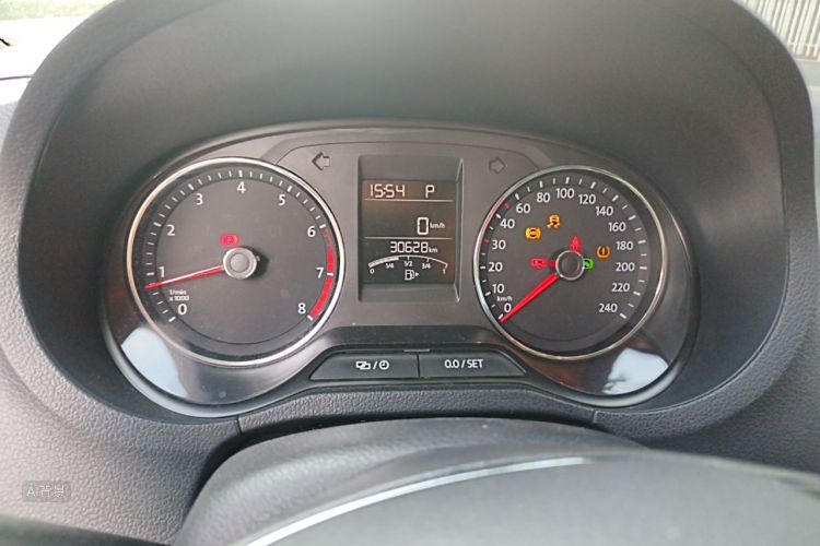 Volkswagen Polo 2018 car image #13