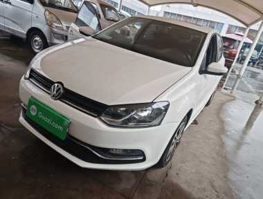 Volkswagen Polo 2016 car image 