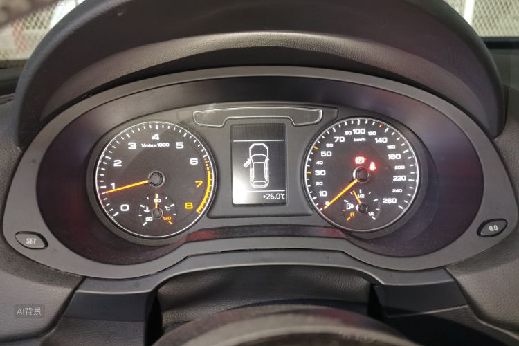 Audi Q3 2016 car image #13