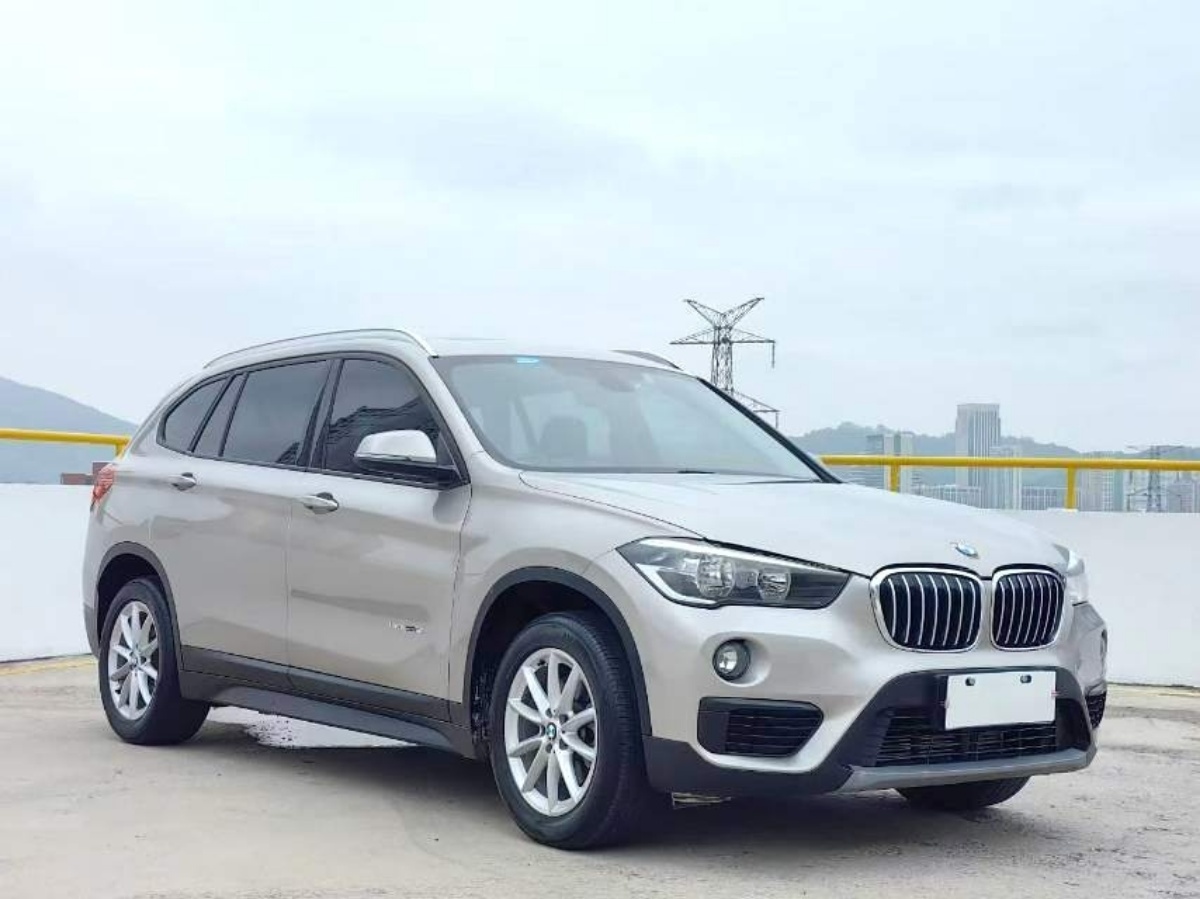 BMW X1 2018 #3 BMW X1 2018 car image #3
