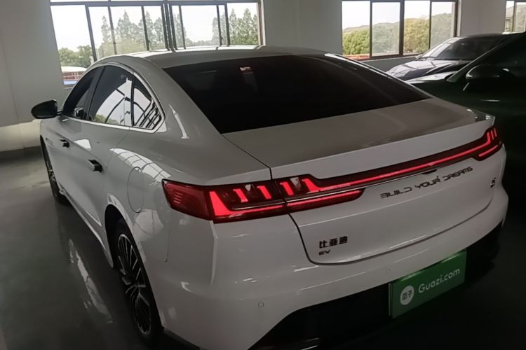 BYD Han 2022 immagine di auto #5