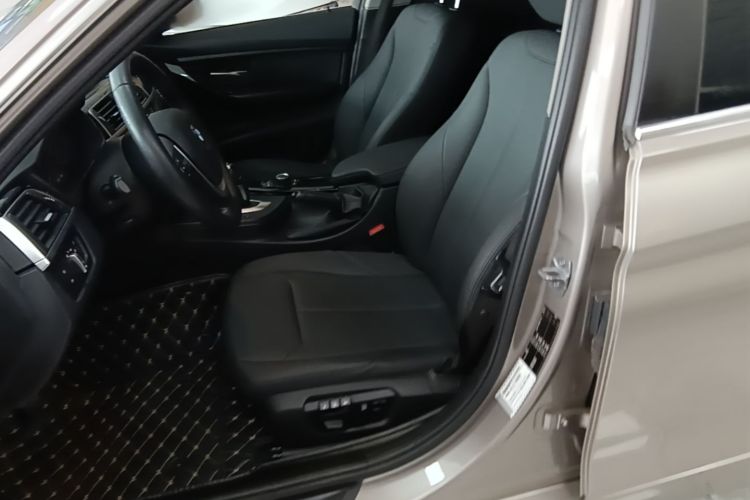 BMW 3 Series 2017 #15 BMW 3 Series 2017 car image #15
