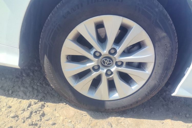 Toyota Corolla 2019 #9 Toyota Corolla 2019 car image #9