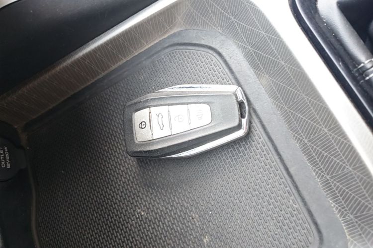 GEELY Emgrand 2023 car image #9