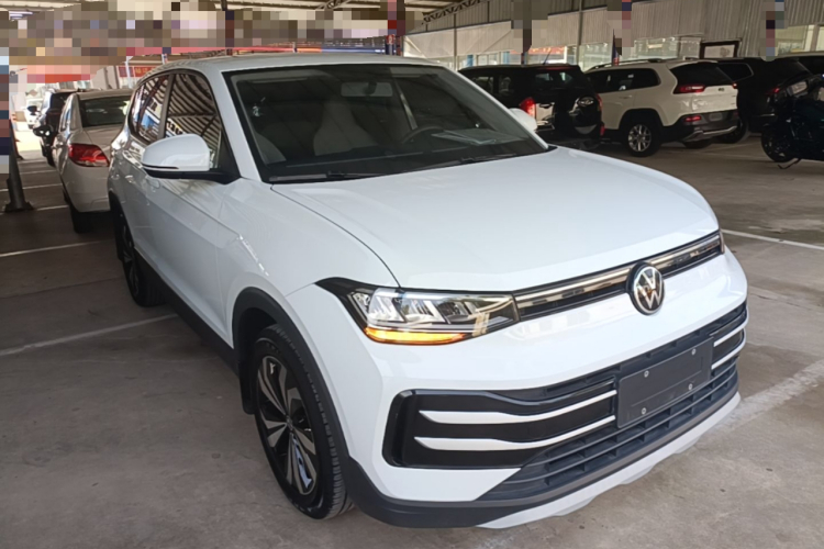 Volkswagen Tharu 2024 car image #4