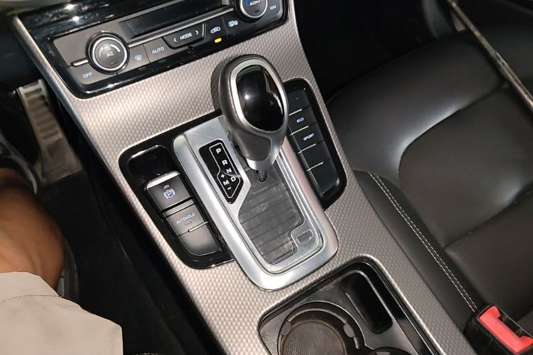 GEELY Emgrand GS 2017 #18 GEELY Emgrand GS 2017 car image #18