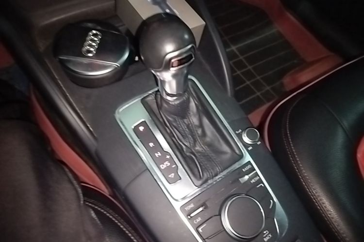Audi A3 2016 car image #14