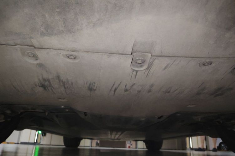 Tesla Model Y 2024 car image #28