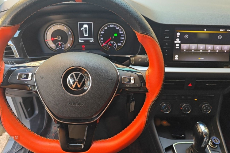 Volkswagen Lavida 2021 car image #11