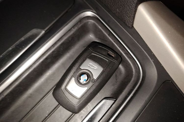 BMW 3 Series 2015 #14 BMW 3 Series 2015 car image #14