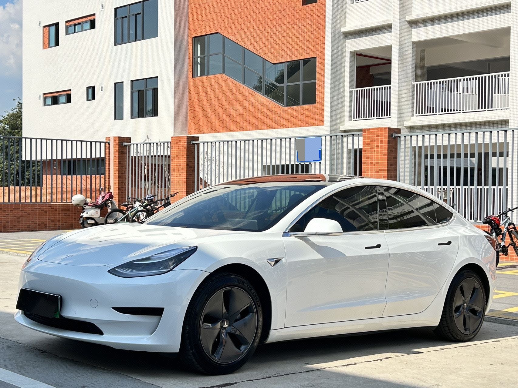 Tesla Model 3 2020 Tesla Model 3 2020 car image
