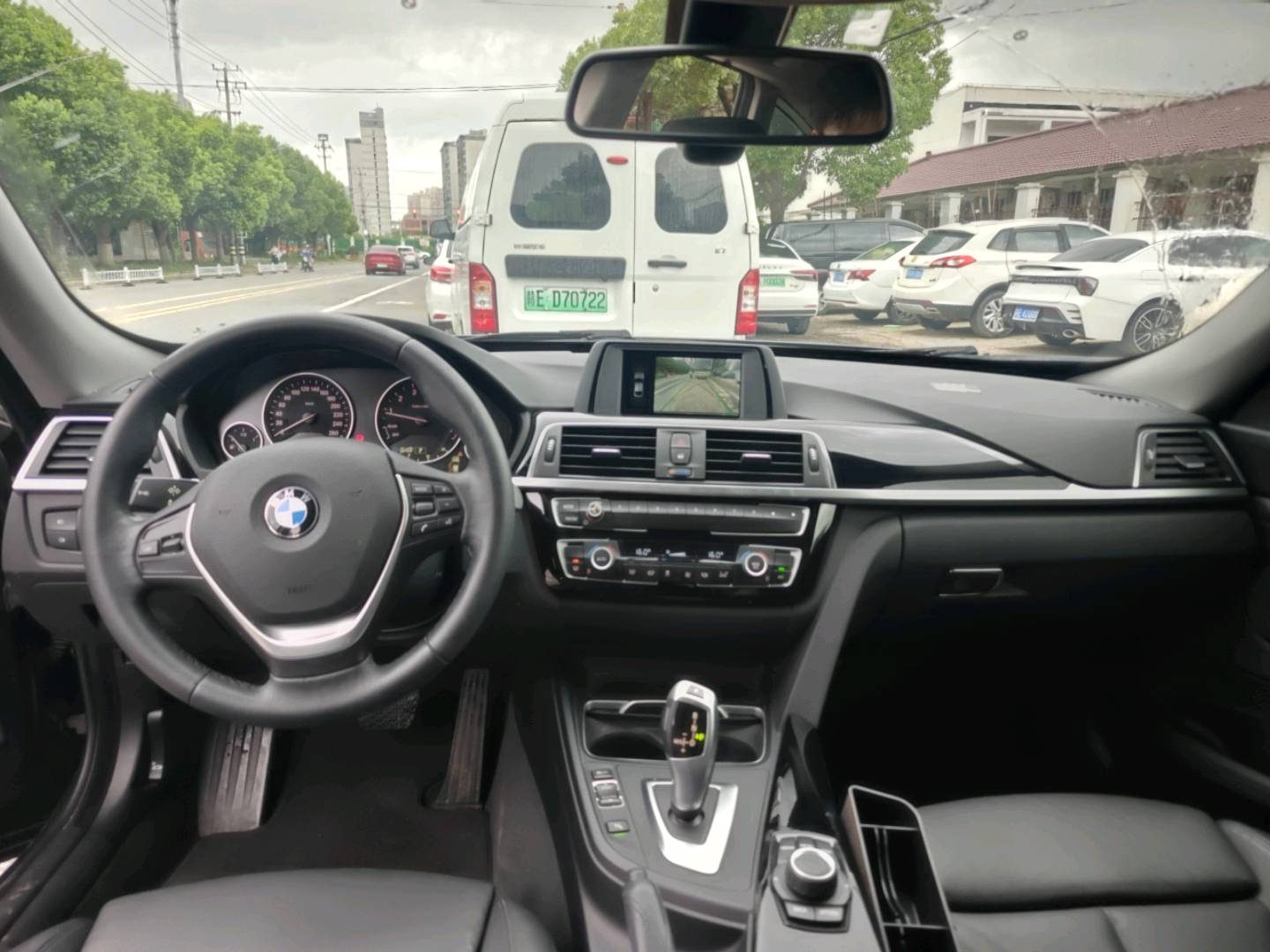 BMW 3 Series GT 2018 imagem de carro #6