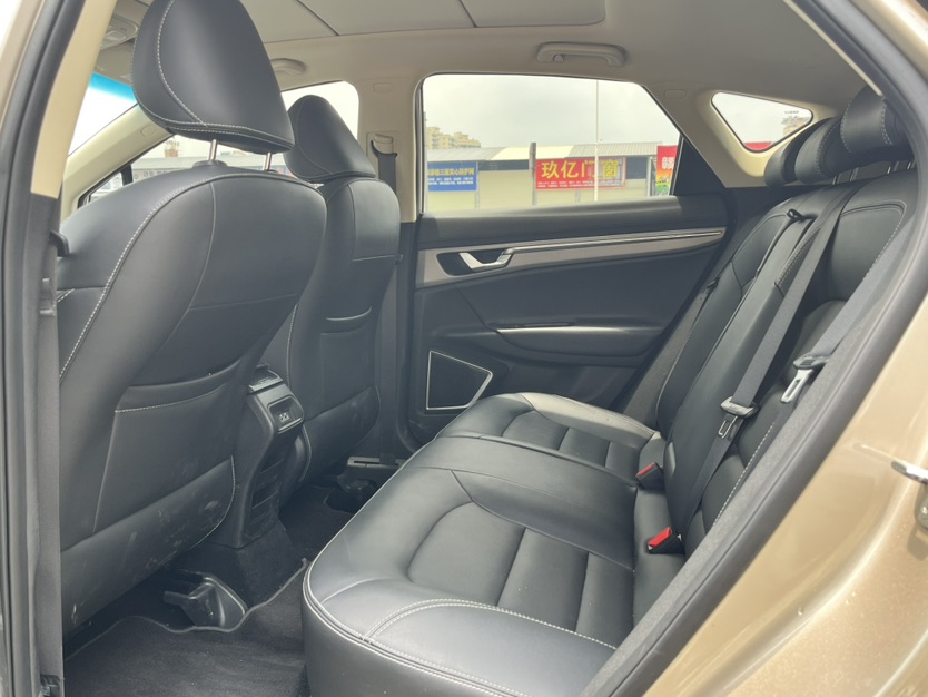 GEELY Emgrand GS 2018 car image #6