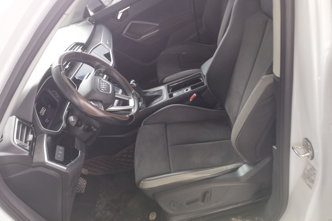 Audi Q3 2019 #7 Audi Q3 2019 car image #7
