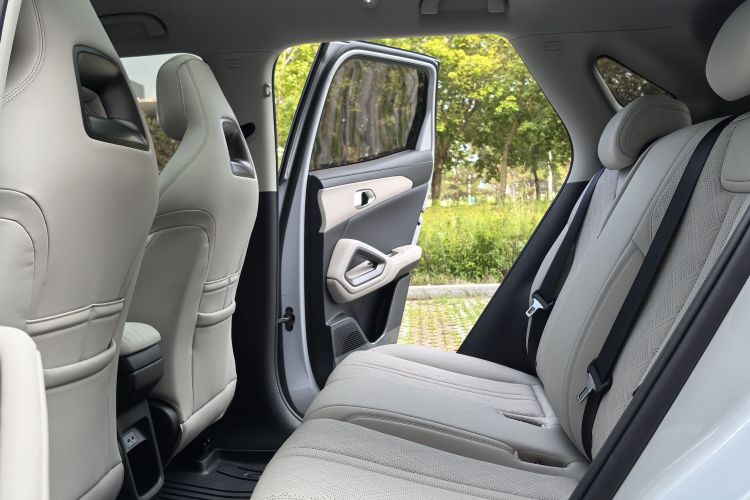 BYD YuanUP 2024 immagine di auto #15