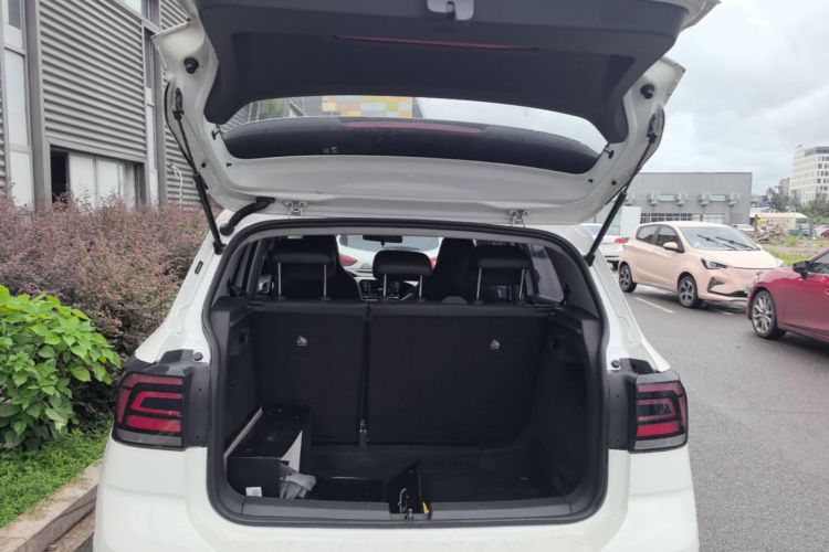 Volkswagen T-Cross 2020 image de voiture #19