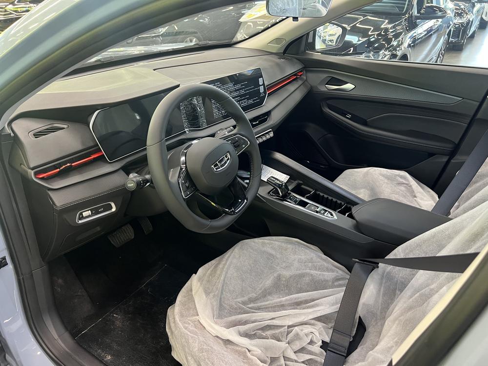 GEELY Binray 2026 car image #18