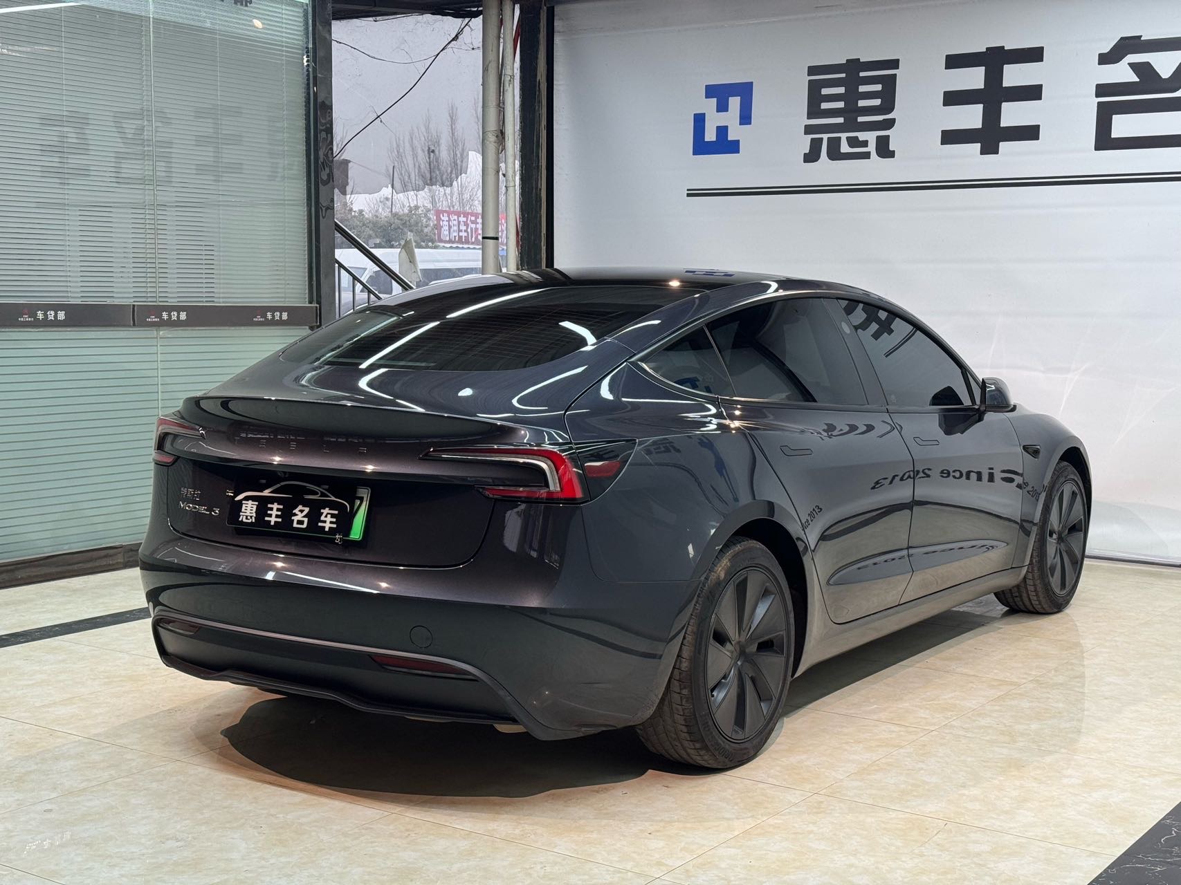 Tesla Model 3 2025 car image #6