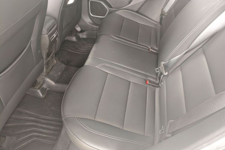 GEELY Coolray 2025 car image #17