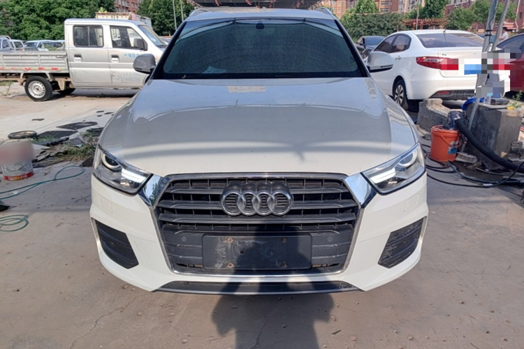 Audi Q3 2016 car image #3