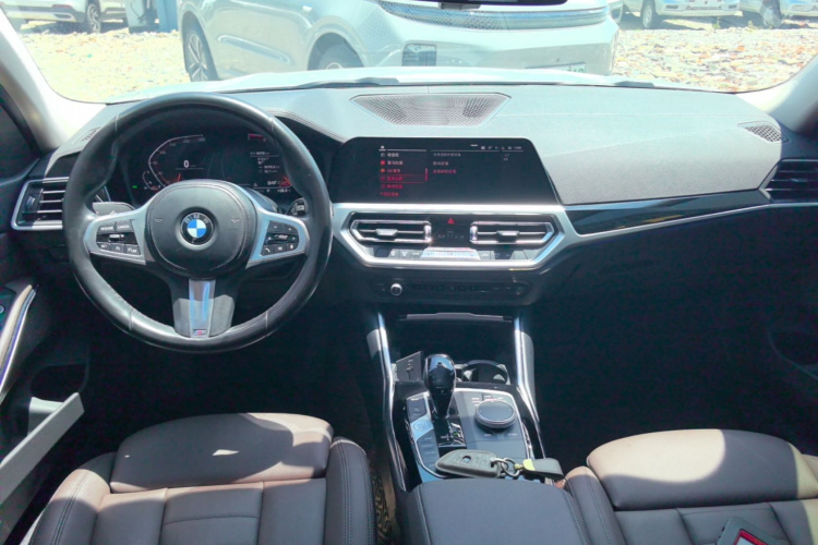 BMW 3 Series 2021 #10 BMW 3 Series 2021 car image #10